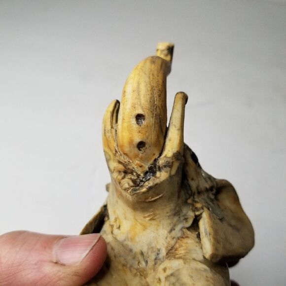 VTG Crushed oyster  Handmade Elephant Figurine Statue Marbleized trunk raised - Picture 10 of 13